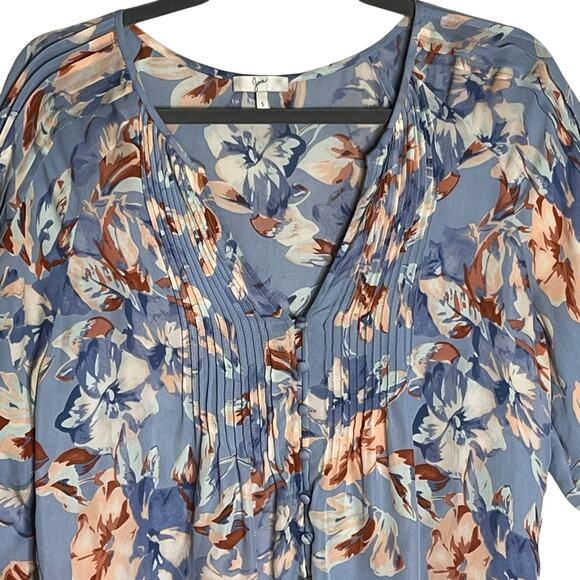 Joie 100% Silk Blouse S Pullover V-Neck Button Front Dusty Blue Floral Romantic - Picture 2 of 13